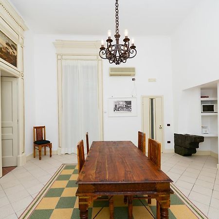 Residenza Santa Chiara Apartment Наполи Екстериор снимка