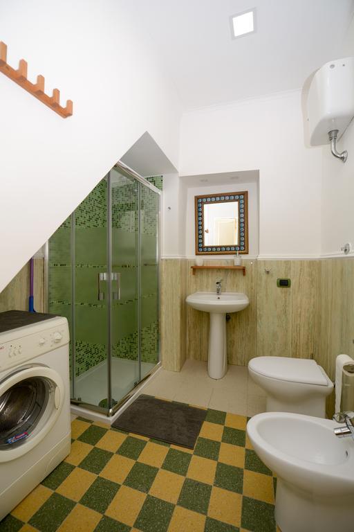 Residenza Santa Chiara Apartment Наполи Екстериор снимка