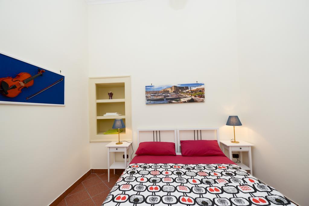 Residenza Santa Chiara Apartment Наполи Екстериор снимка