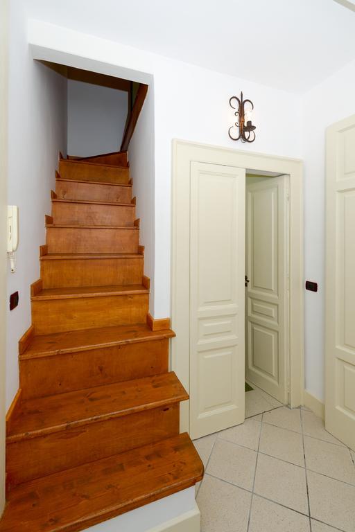 Residenza Santa Chiara Apartment Наполи Екстериор снимка